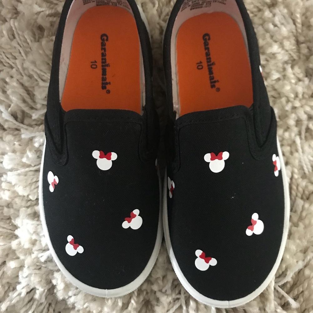 Minnie Mouse Shoes - Picture 3 of 4